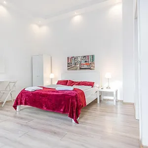 Sleek - Suitable For Longstays Wiedeń