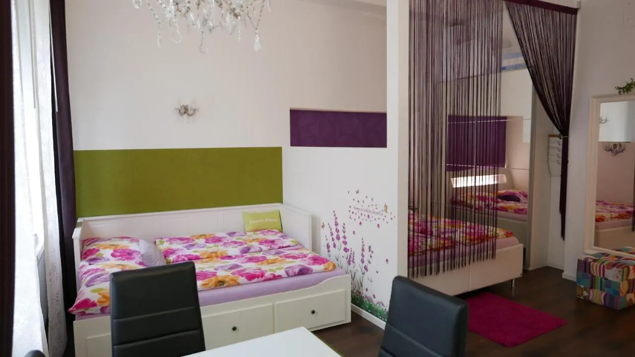 Govienna - City Center Apartments 0*, וינה